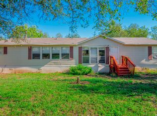 430 County Road 5632, Castroville, TX 78009