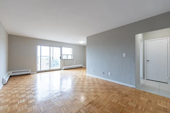 14 Carluke Cres — Photo 19