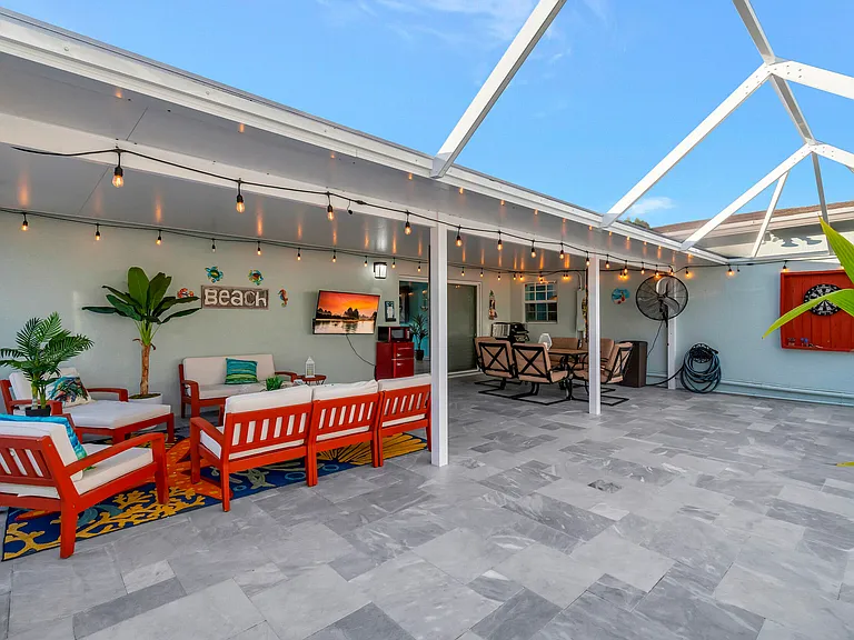 310 Gulfstream Dr — Photo 64