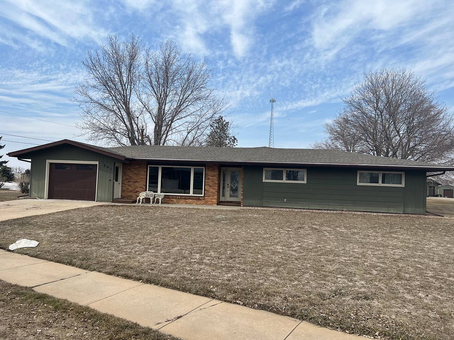 301 W 4th St, Platte, SD 57369 Zillow