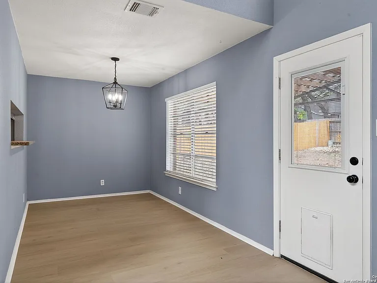 2415 Moss Ter — Photo 14