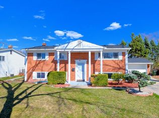 34340 Viceroy Dr, Sterling Heights, MI