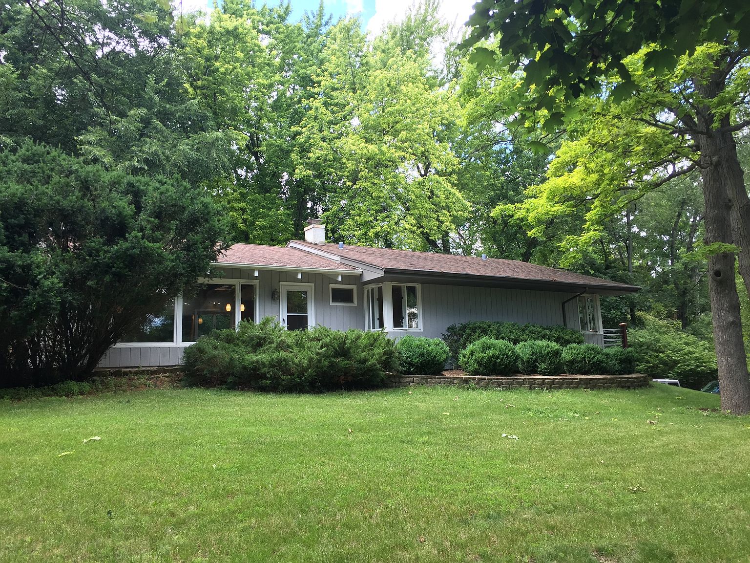 248 W Lake Shore Dr, Tower Lakes, IL 60010 Zillow