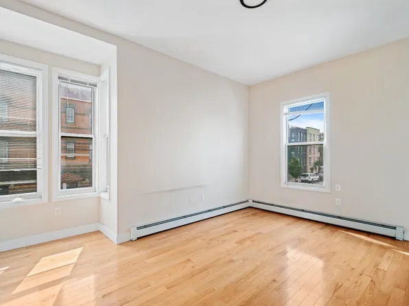 1137 Summit Avenue image 7 of 8