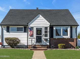 12 Overhill Rd, Belleville, NJ 07109