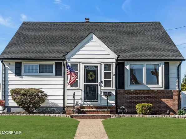 12 Overhill Road, Belleville, NJ 07109