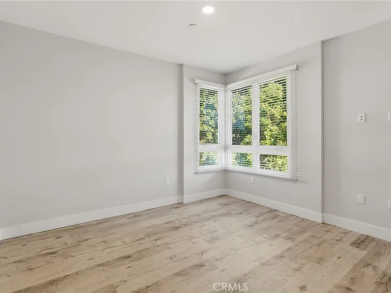 5820 La Mirada Ave #302 — Photo 23