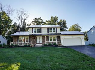 107 Crossroads Ln, Rochester, NY 14612