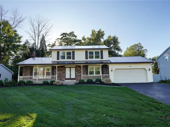 107 Crossroads Ln, Rochester, NY 14612
