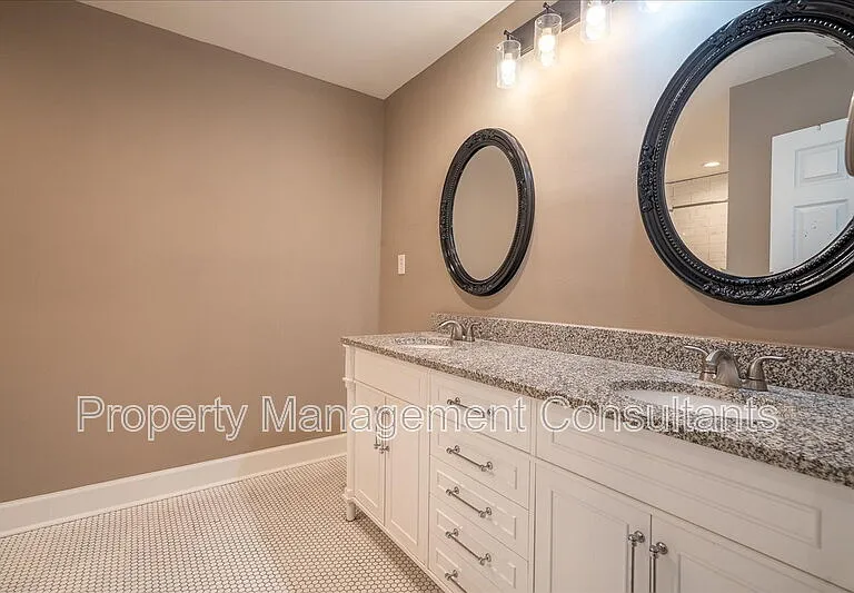 805 Rison Ave NE — Photo 20