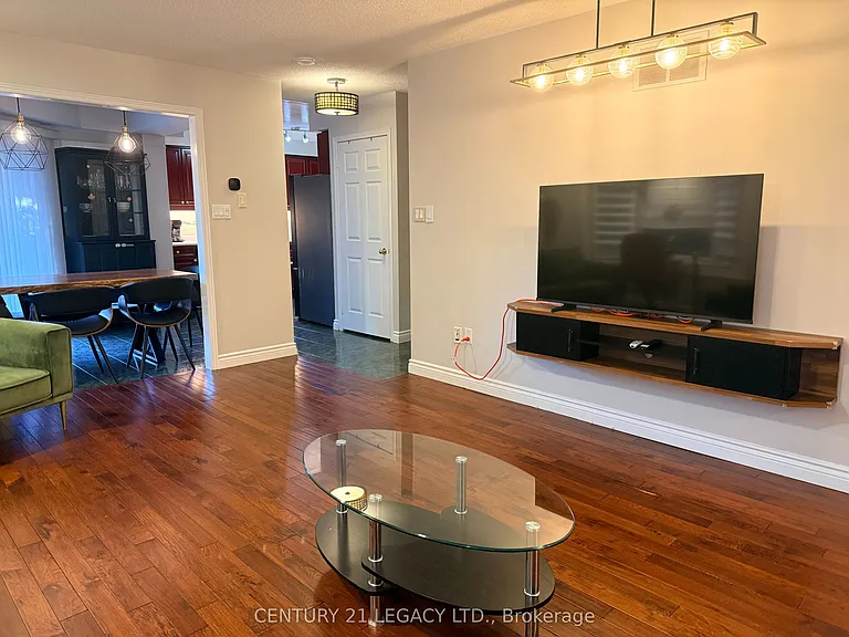 134 Provincial Pl — Photo 6