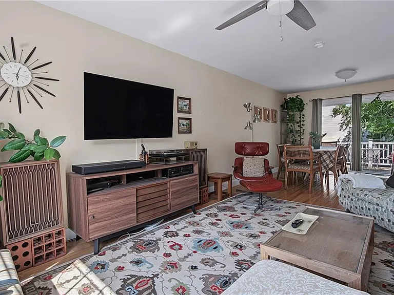 45 Oakwood Ave — Photo 10