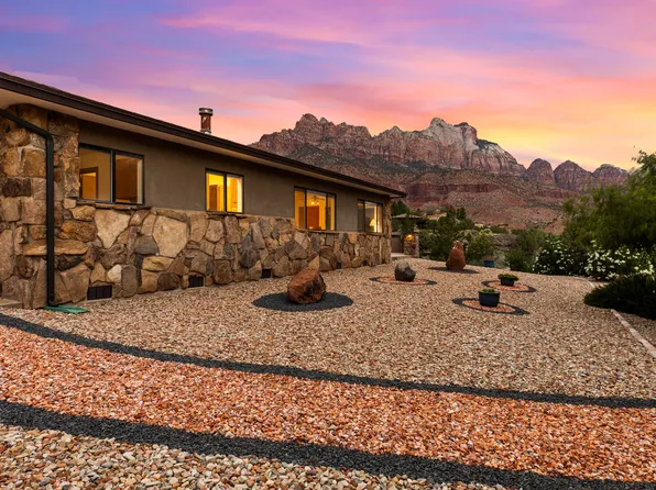 34 Valley View Dr, Springdale, UT 84767