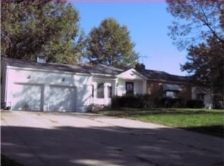 1037 Manchester Rd, Liberty, MO 64068