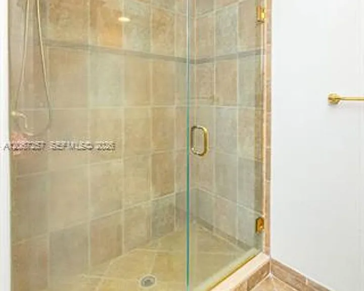 20935 NE 37th Ct #Townhouse 20935 — Photo 46