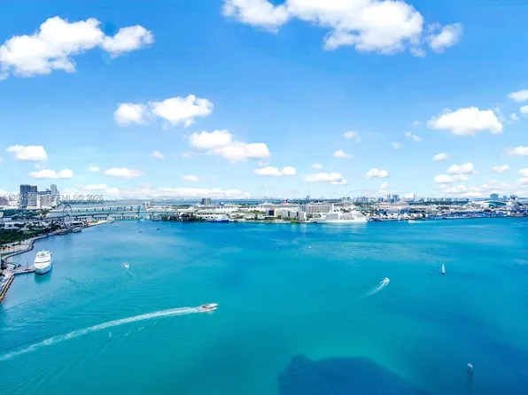 888 Brickell Key Dr APT 2412, Miami, FL 33131