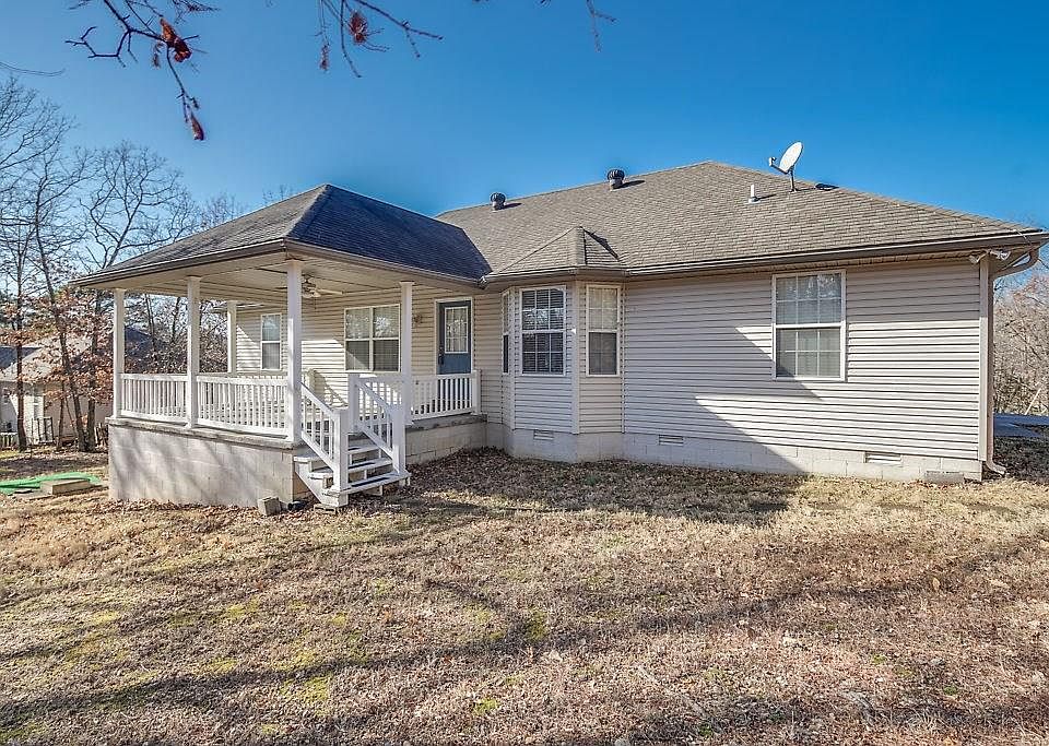 1st image of 2 Little Borough Cir
