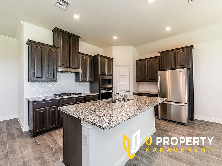 3018 Comal Ct — Photo 7