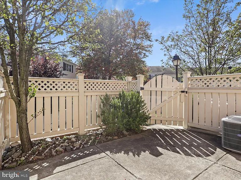 1627 N Van Dorn St — Photo 2