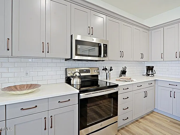 475 N 9th St #311 — Photo 16