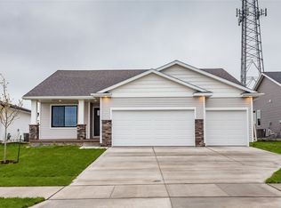 1178 NW Petersen Dr, Waukee, IA 50263