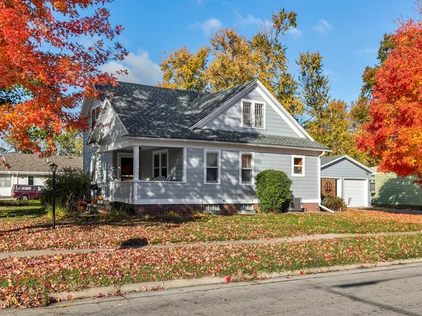 920 S 5th Ave E, Newton, IA 50208