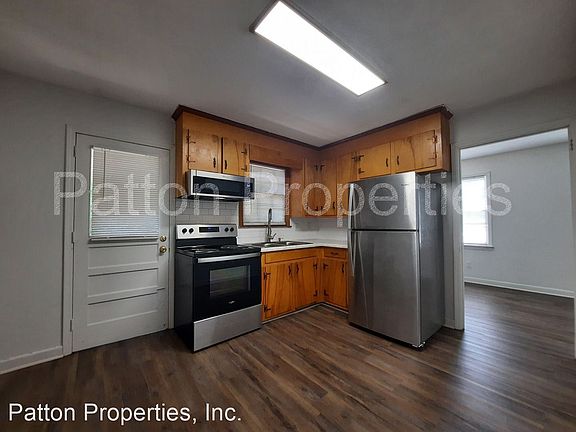 5th image of 508 Deerwood St #10428036