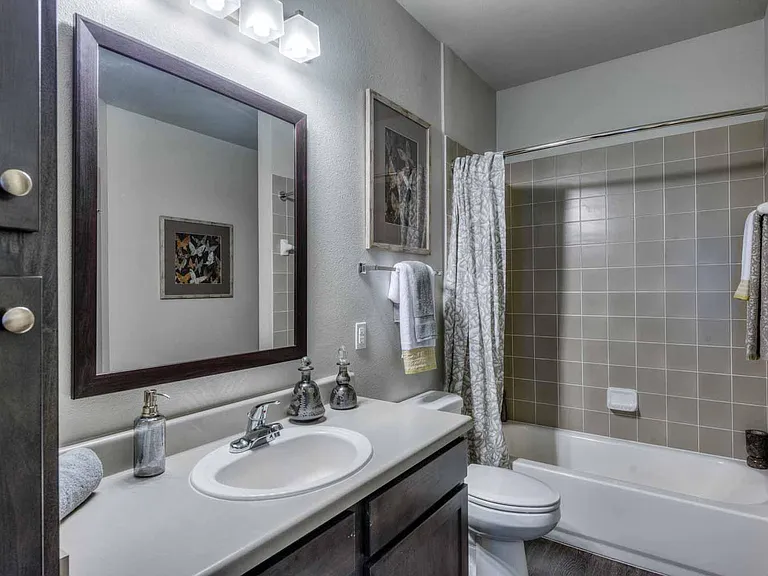 Catalon at Lago Mar I & II — Photo 11