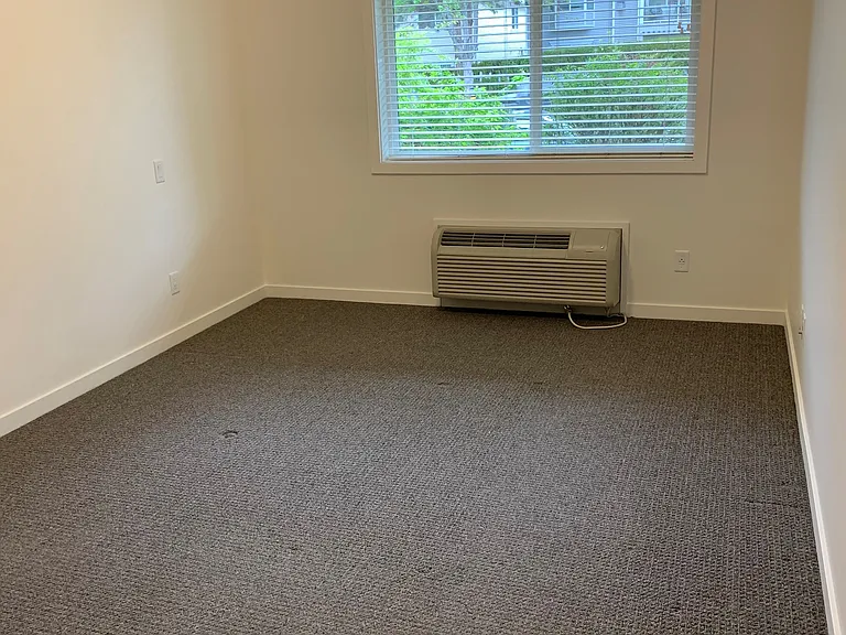 1370 Ridgeway Dr — Photo 18
