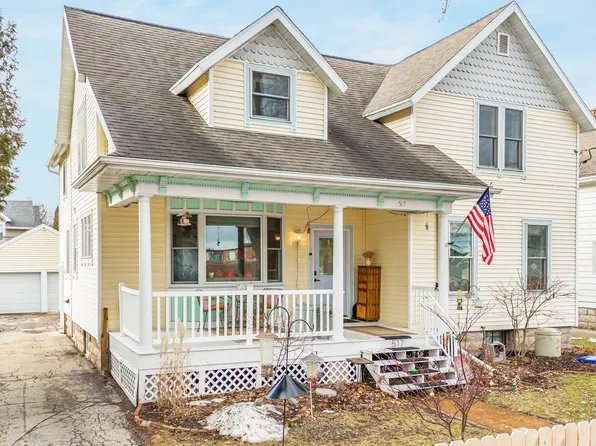517 S Locust St, Appleton, WI 54914