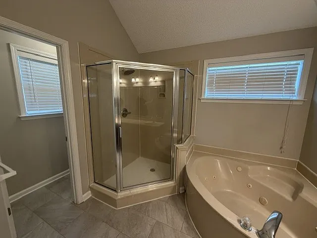 11245 Cashmere Woods Dr — Photo 2
