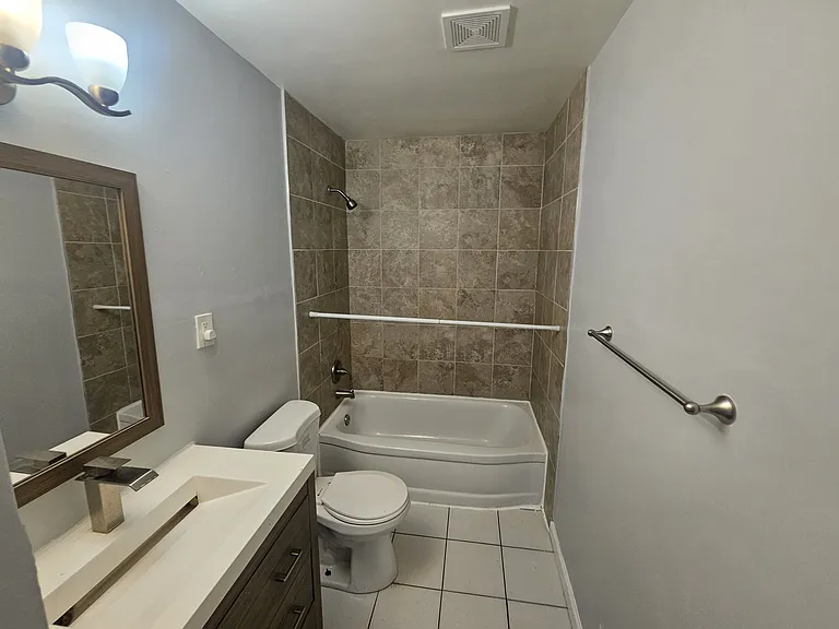 1534 E George Ave — Photo 5