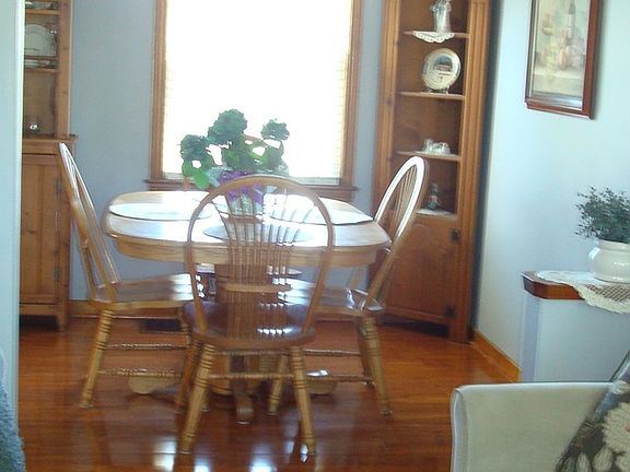 5th image of 10625 S Avenue C