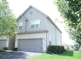 2702 Granite Ct, Crystal Lake, IL 60012