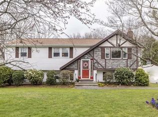 10 Stephanie Ln, Bridgewater, MA 02324