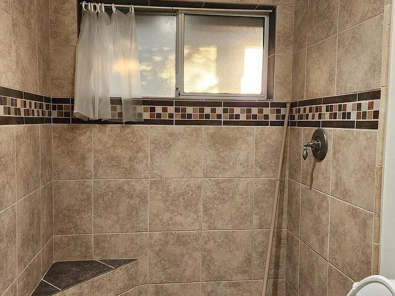 2nd bathroom