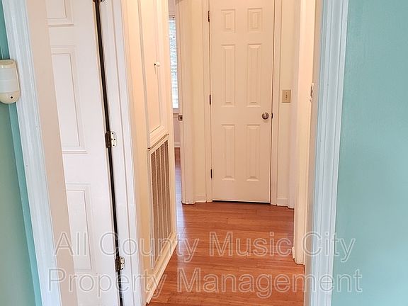 4th image of 181 Bonnafield Dr