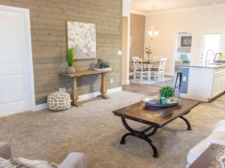 6918 Corral Dr — Photo 3