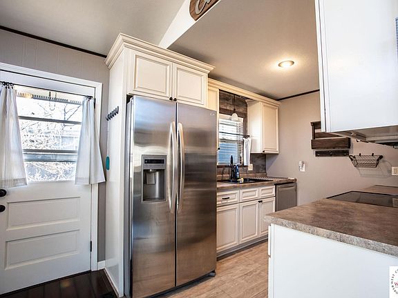 5th image of 29613 Forthview Rd