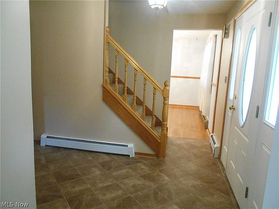 4th image of 315 Baird Ave