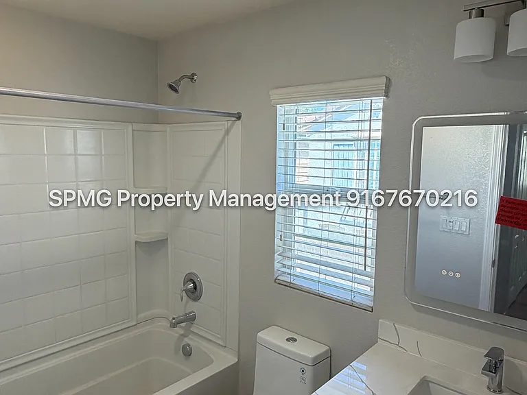 1456 Impressionist Loop — Photo 37