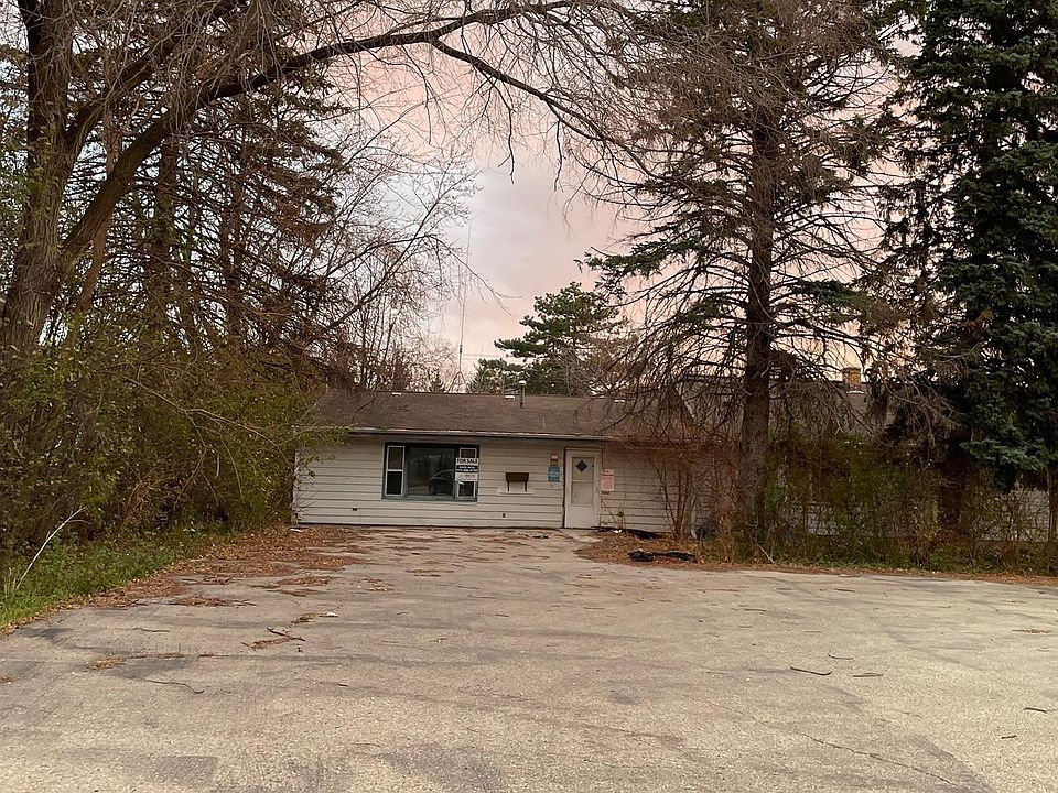 1st image of 10354 W Fond Du Lac Ave