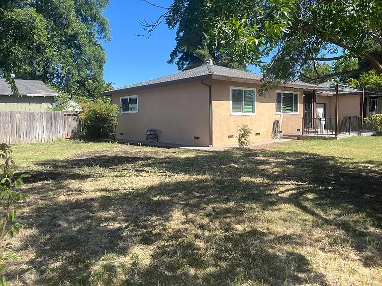 16877 Antelope St — Photo 19