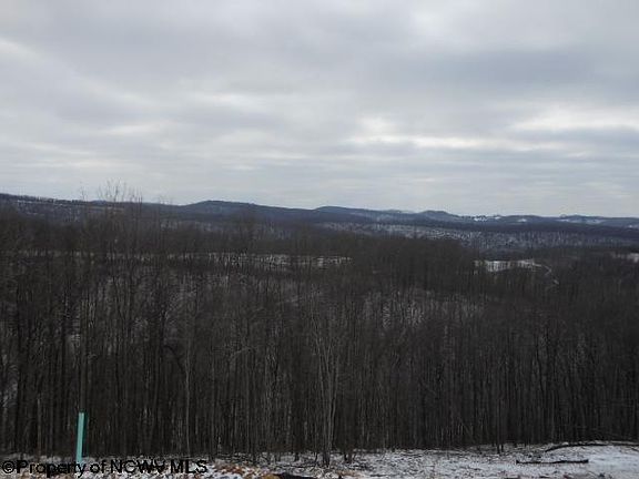 4th image of 146 Landing Dr