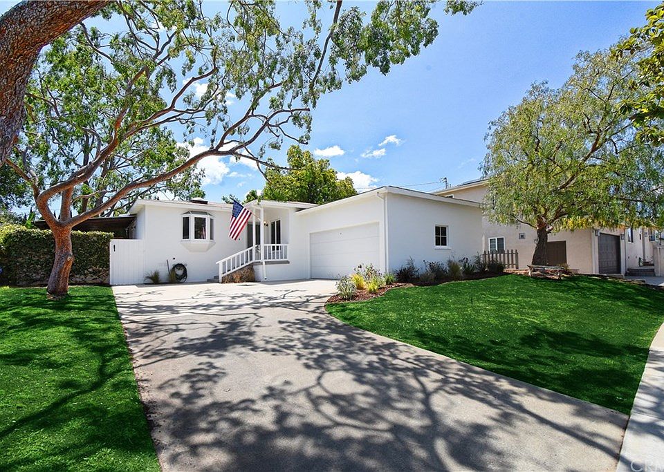 1st image of 25824 Skylark Dr