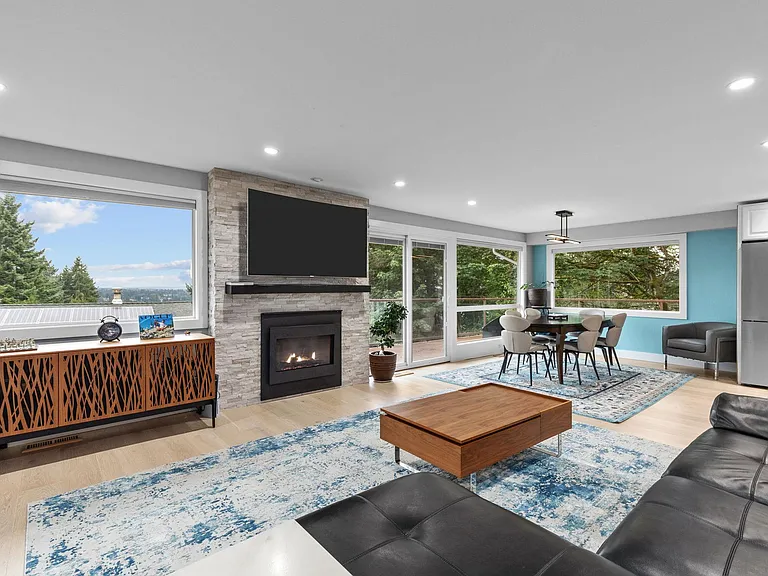 13720 94th Ave NE — Photo 5