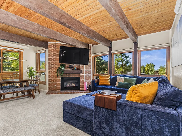 2700 Village Dr #F-101 — Photo 36
