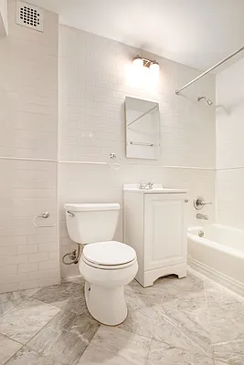 Rented by Algin Management | media 7