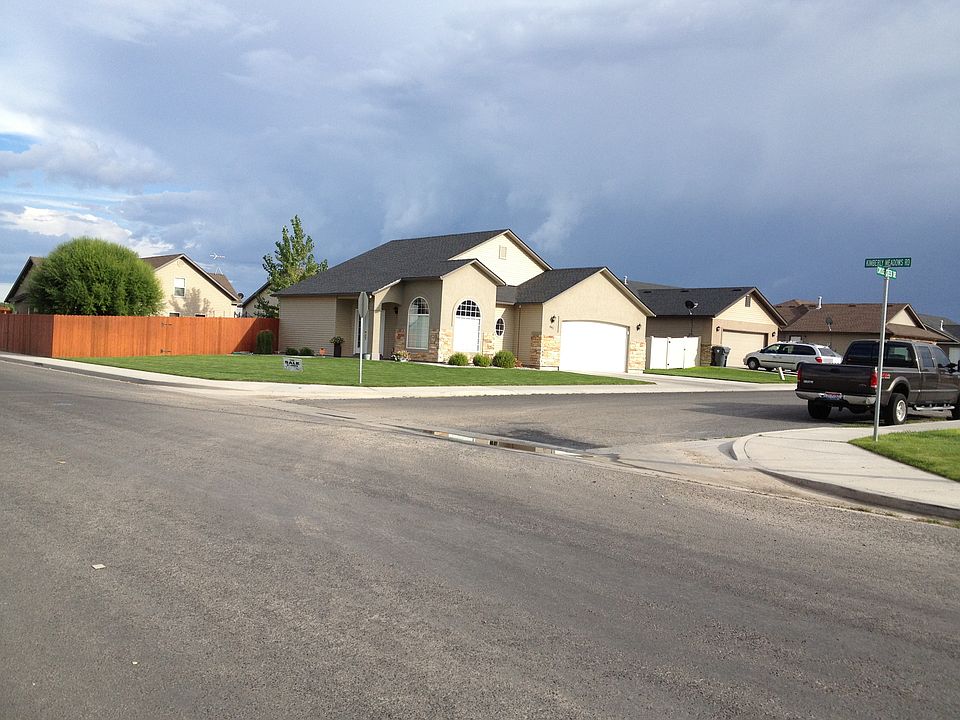 1st image of 441 Cayuse Creek Dr