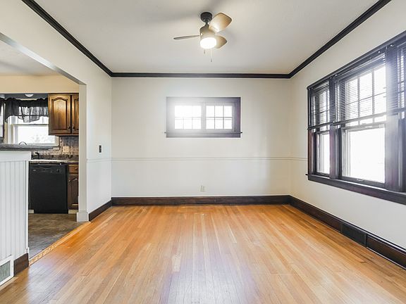 5th image of 468 Greenwood Ave